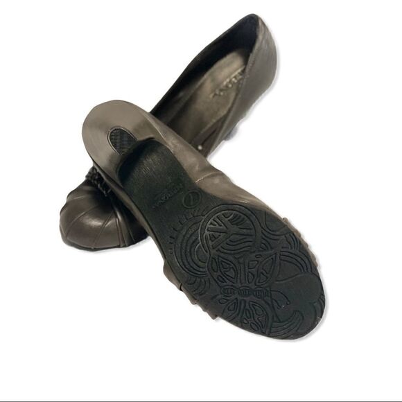 TargetāMeronaāGrayĀ 3"āHeelsāsizeā7 - Picture 7 of 7